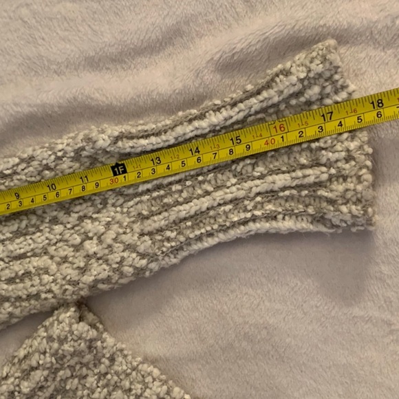 GUC FOR THEE CARDIGAN XL/14 MAKE AN OFFER - Picture 6 of 6